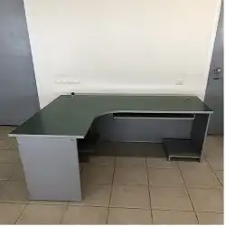 Стол компьюторный зеленый ламинированный угловой Б/У в Тольятти